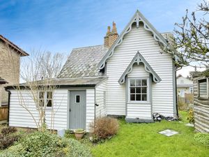 North Lodge- click for photo gallery